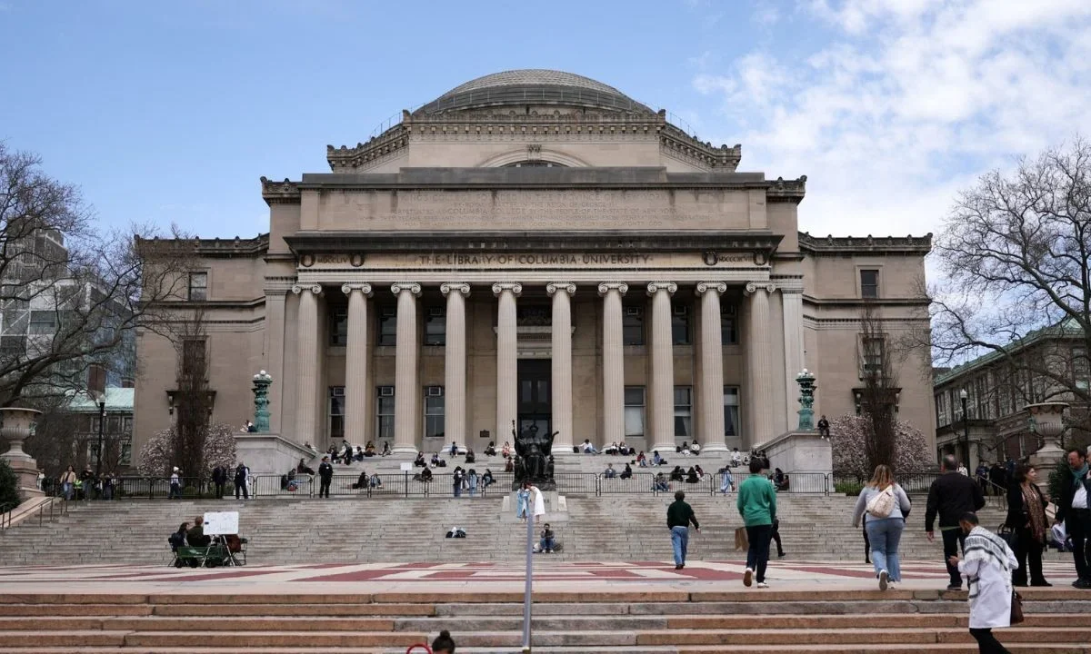 El ICE ingresó a un edificio residencial de la Universidad de Columbia y detuvieron a una alumna, en un operativo calificado como engañoso.