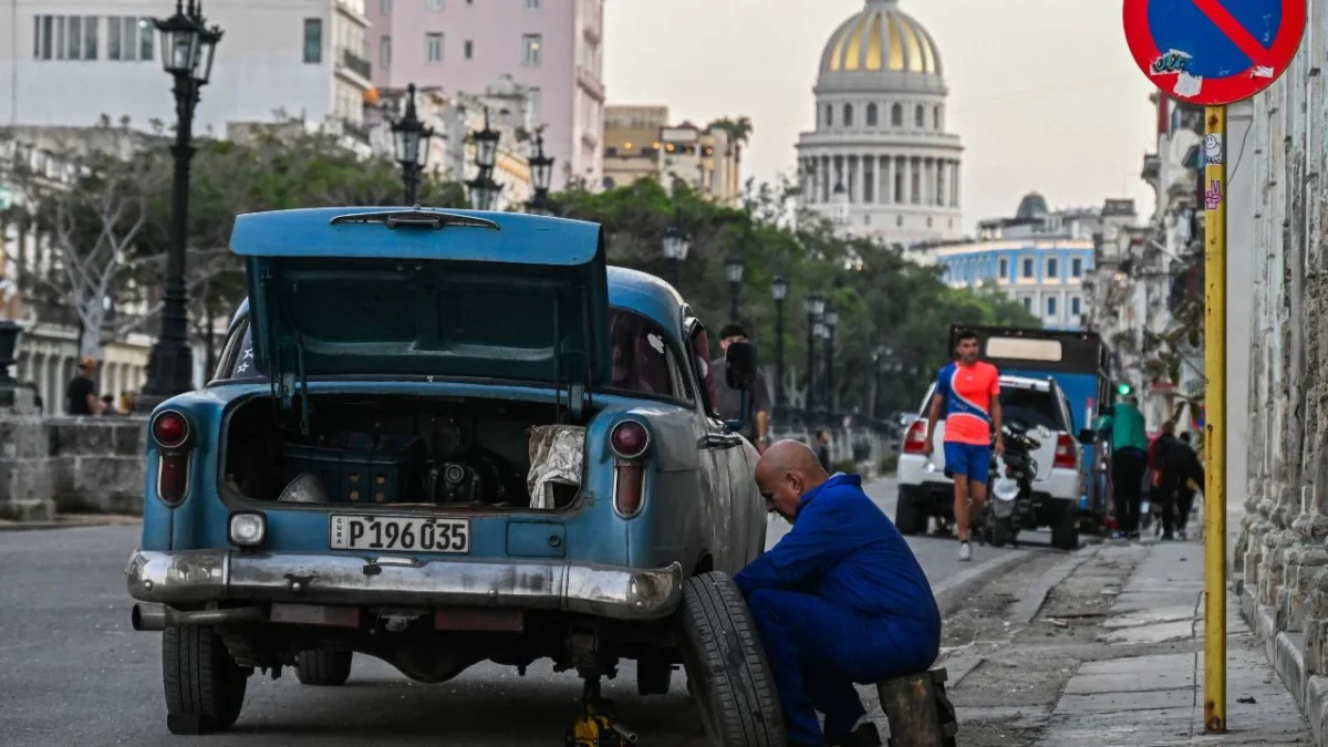 Estados Unidos flexibilizó con condiciones la restricción para que petróleo venezolano llegue a Cuba, en medio de la crisis energética que atraviesa la isla