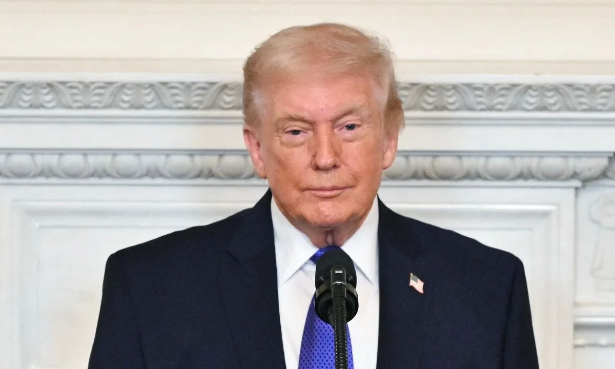 La Corte Suprema de Estados Unidos determinó por seis votos contra tres que Donald Trump excedió su autoridad al imponer aranceles