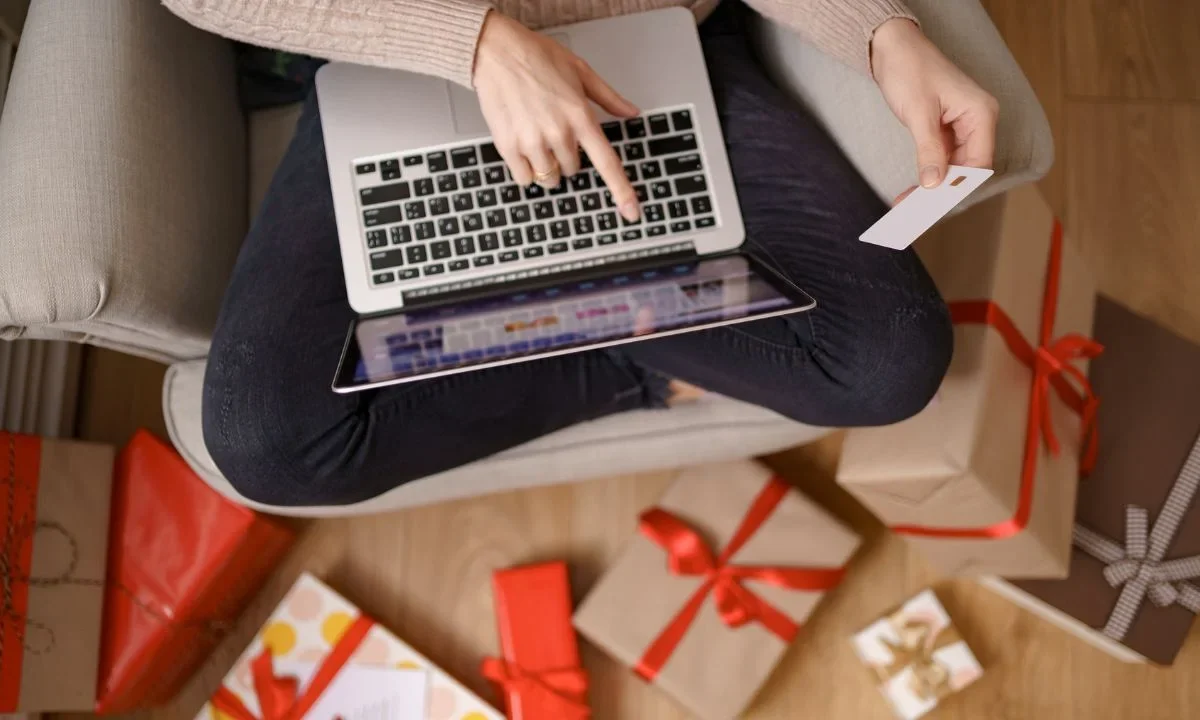 Aquí te decimos cómo puedes cuidar tu bolsillo al navegar por internet, pero es necesario diferenciar entre el deseo o la necesidad.