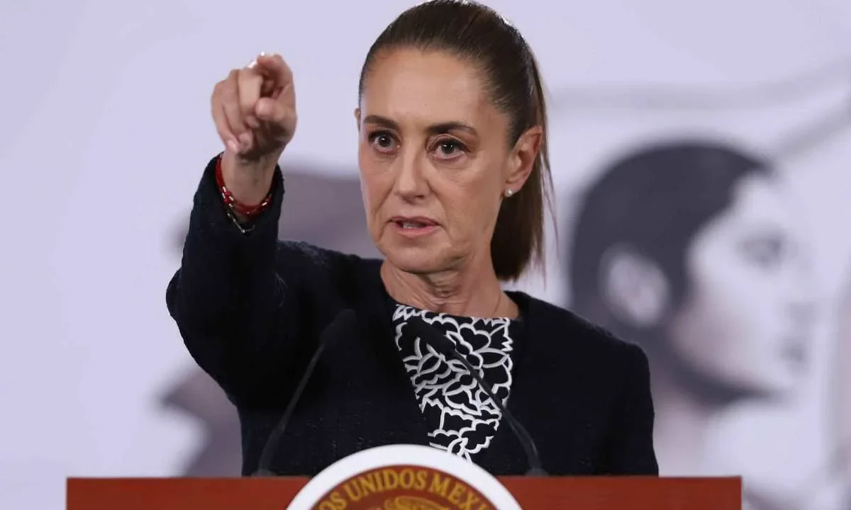 Claudia Sheinbaum destacó que en los libros de texto se incorporará a las mujeres en la historia.