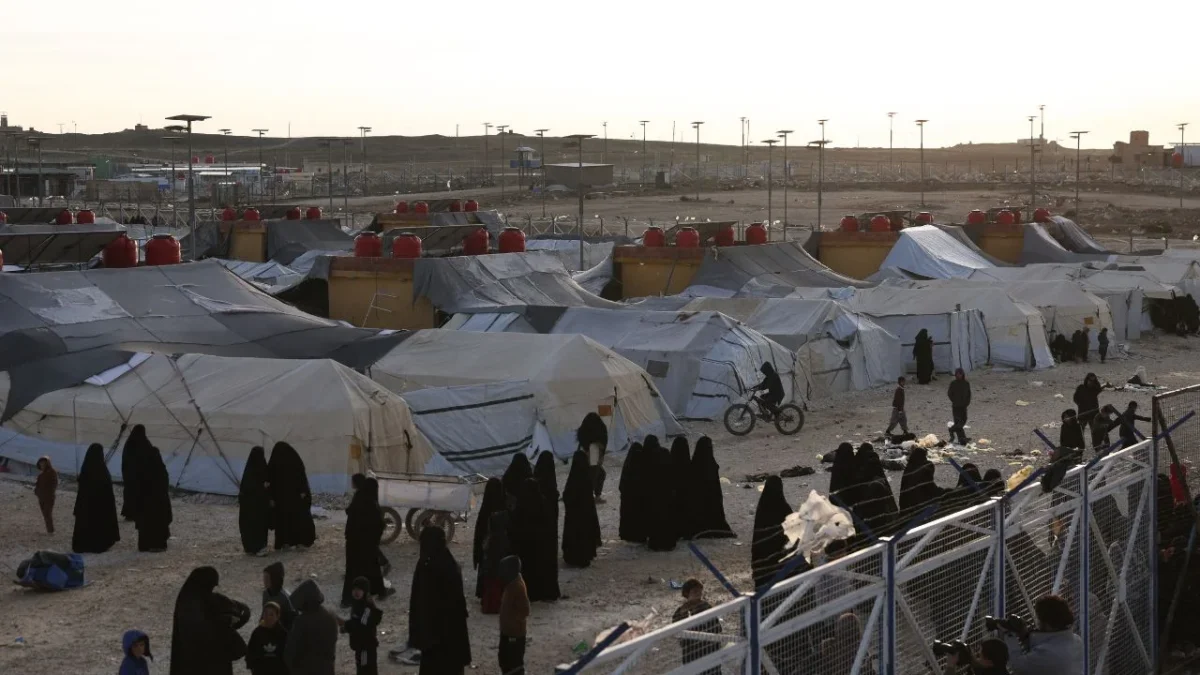 De acuerdo con el portavoz del Estado Islámico, los miembros en Siria deben luchar contra el nuevo régimen como un prioridad.