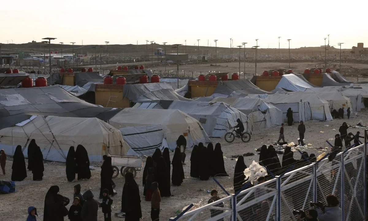 De acuerdo con el portavoz del Estado Islámico, los miembros en Siria deben luchar contra el nuevo régimen como un prioridad.