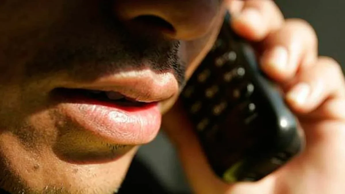 Mediante llamadas telefónicas falsas, los empleados son engañados para robar los conjuntos habitacionales con la estafa conocida como ‘La Patrona’.