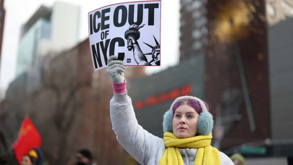 Miles de estudiantes de secundaria en Estados Unidos han dejado las aulas para tomar las calles contra el Servicio de Inmigración y Control de Aduanas (ICE)