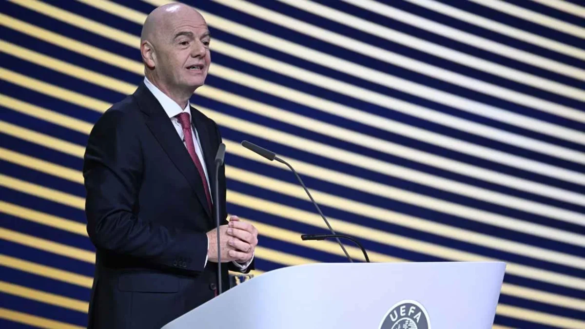 Gianni Infantino, se pronunció en contra del racismo en el futbol internacional.