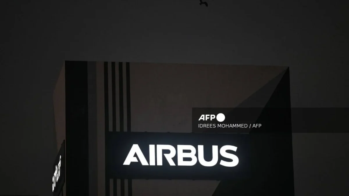 El jefe de gobierno alemán, Friedrich Merz, anunció en Pekín que China hizo un pedido de 'hasta 120' aviones al fabricante europeo Airbus.