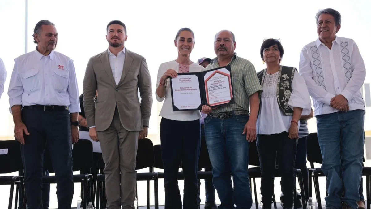 Gobiernos anteriores construyeron ‘huevitos de 40 m²’ con créditos impagables, crítica Sheinbaum