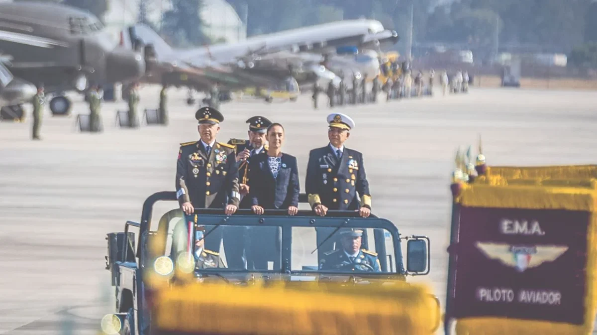 Honran 111 aniversario de la Fuerza Aérea Mexicana