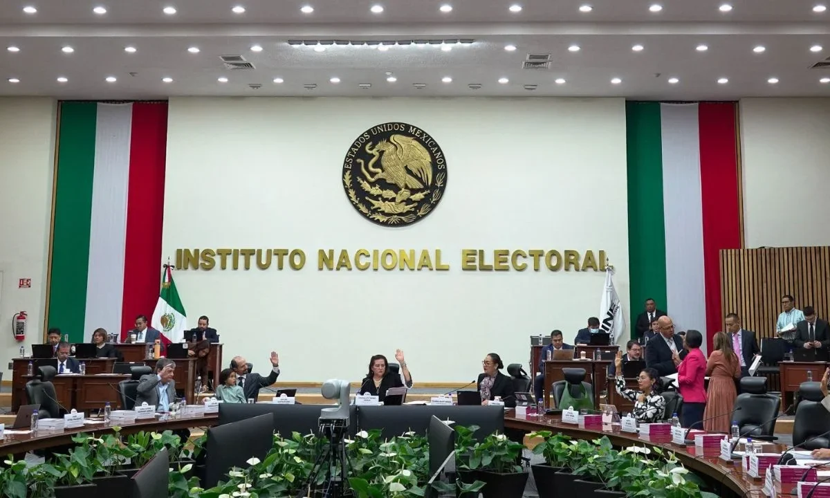 INE informó que suspende operación de módulos en estados con alertas de seguridad tras hechos violentos en Jalisco.