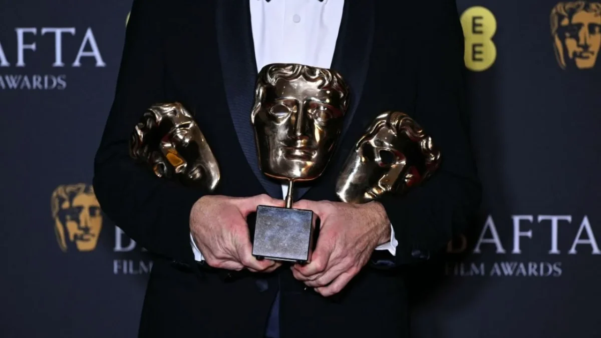 El director de la cadena BBC ordenó una investigación por emisión de un insulto racista durante la ceremonia de los premios BAFTA.