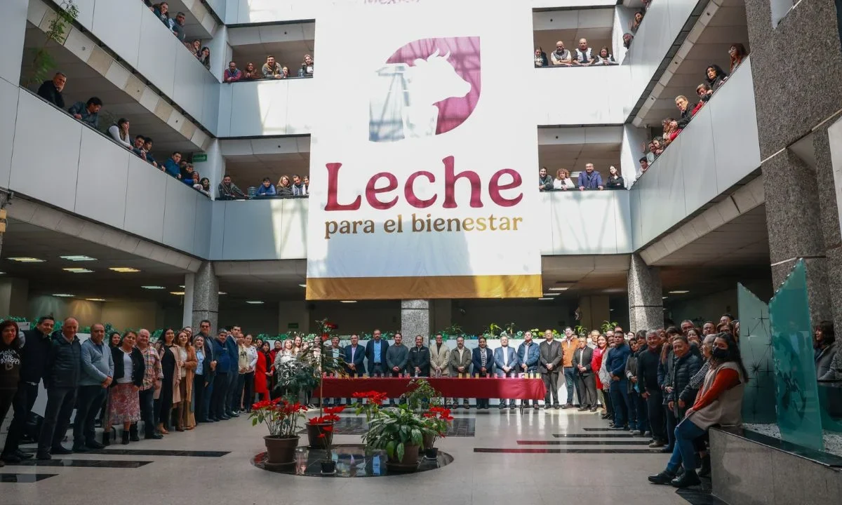 La Leche del Bienestar contará con dos nuevas plantas productivas y la apertura de 31 nuevos centros de acopio.