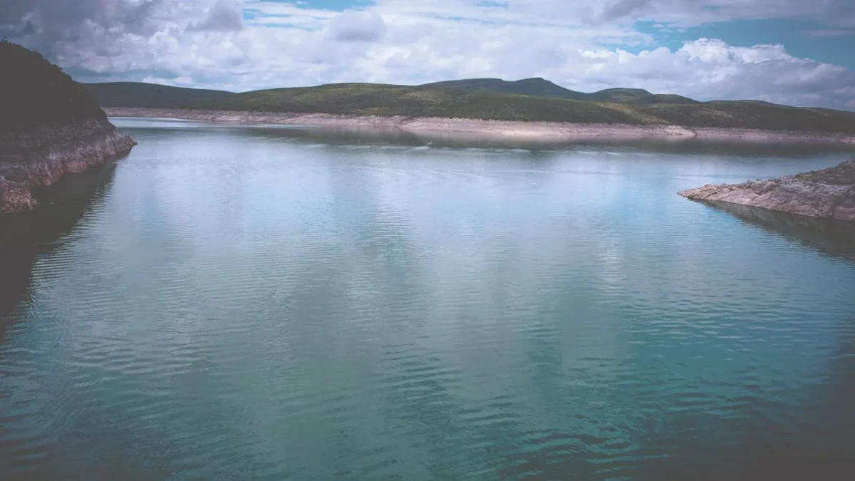 La Presidenta de México descartó afectaciones en NL, por entrega de agua a EU para cumplir con Tratado de 1944, revisará caso de Tamaulipas.