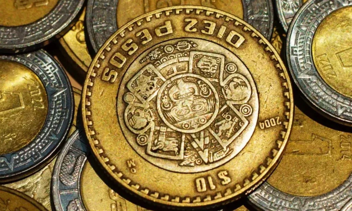 ¡Es oficial! La moneda de 10 pesos cambiará para este 2026