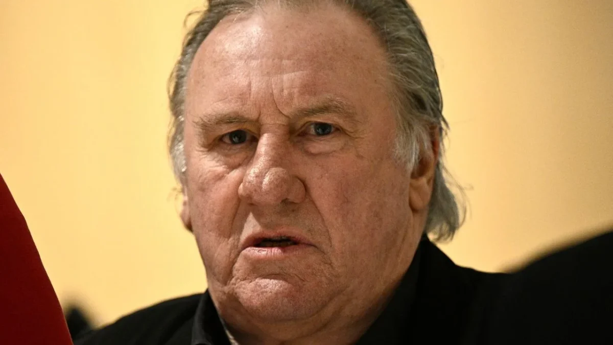 Un tribunal francés informó que el proceso de apelación contra el actor Gérard Depardieu por presuntas agresiones sexuales a dos mujeres.
