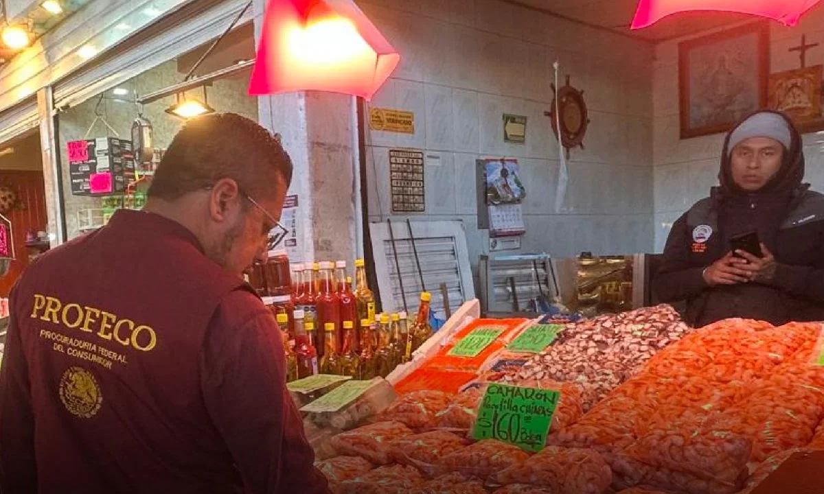 Personal de Profeco realiza operativos de verificación en establecimientos comerciales durante la temporada de Cuaresma y Semana Santa 2026