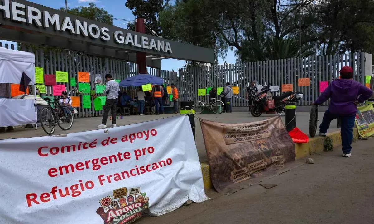 Las próximas horas son decisivas para el destino de los Franciscanitos en el Deportivo Galeana.