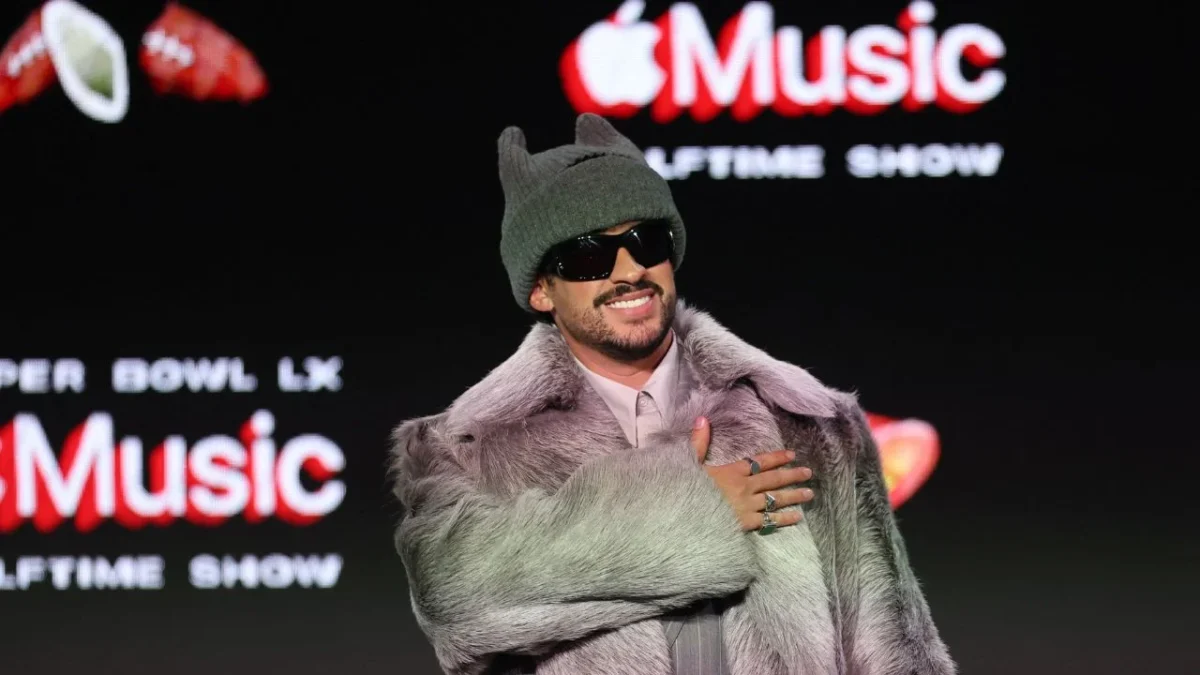 A pocas horas de que Bad Bunny tome el escenario del show del medio tiempo del Super Bowl, los puertorriqueños muestran su orgullo.