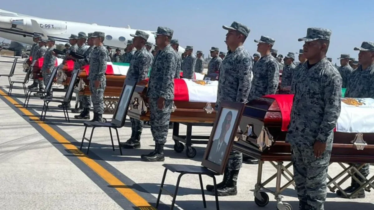 La Defensa Nacional realizó honores fúnebres a personal militar que perdió la vida en el cumplimiento de su deber en el estado de Jalisco.
