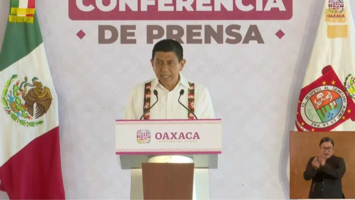 El gobernador de Oaxaca, Salomón Jara Cruz, anunció la salida de 16 funcionarios de su administración y hará cambios en su gabinete.