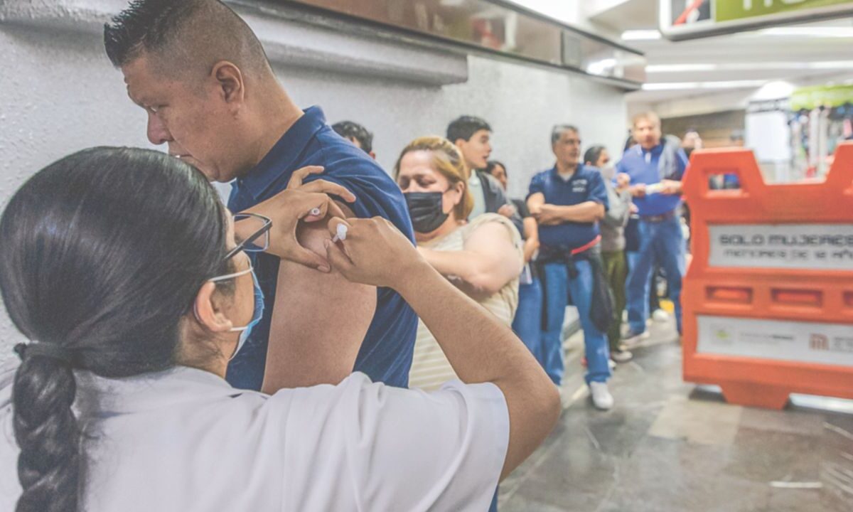 Prevención. Para frenar el brote de contagios de sarampión, se implementó una jornada de vacunación en toda la capital.