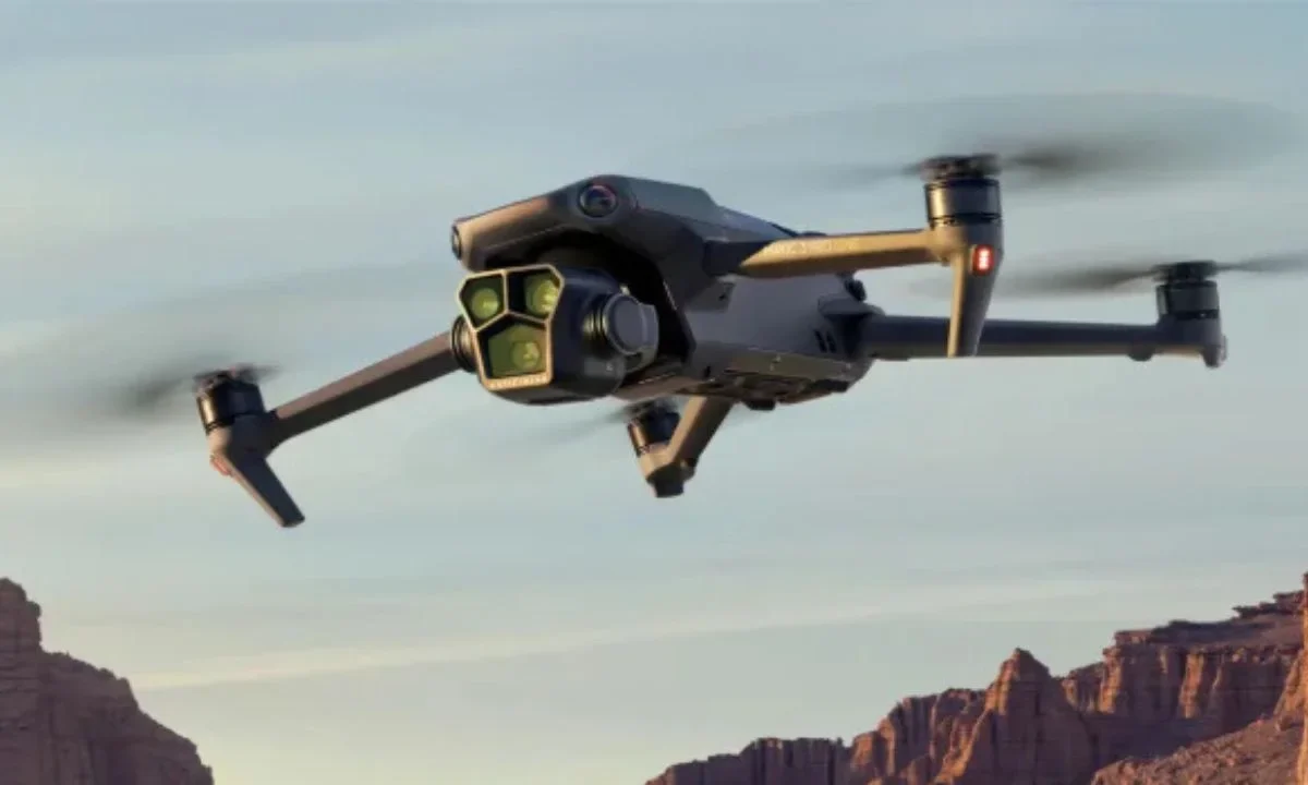 Secretario de Transporte acusa presencia de drones pilotados por cárteles en EU