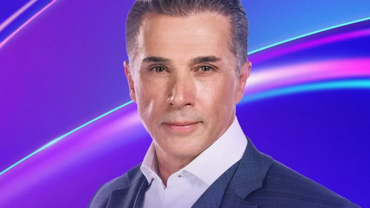 Sergio Mayer justificó su participación en La Casa de los Famosos de Telemundo por la coyuntura política y social de Estados Unidos y México.