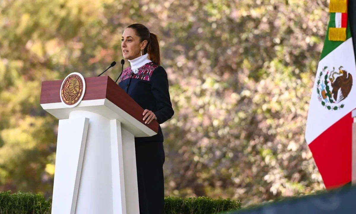 La presidenta Sheinbaum presentó la Estrategia Integral Jóvenes Transformando México, que busca alejar a este sector del crimen organizado.