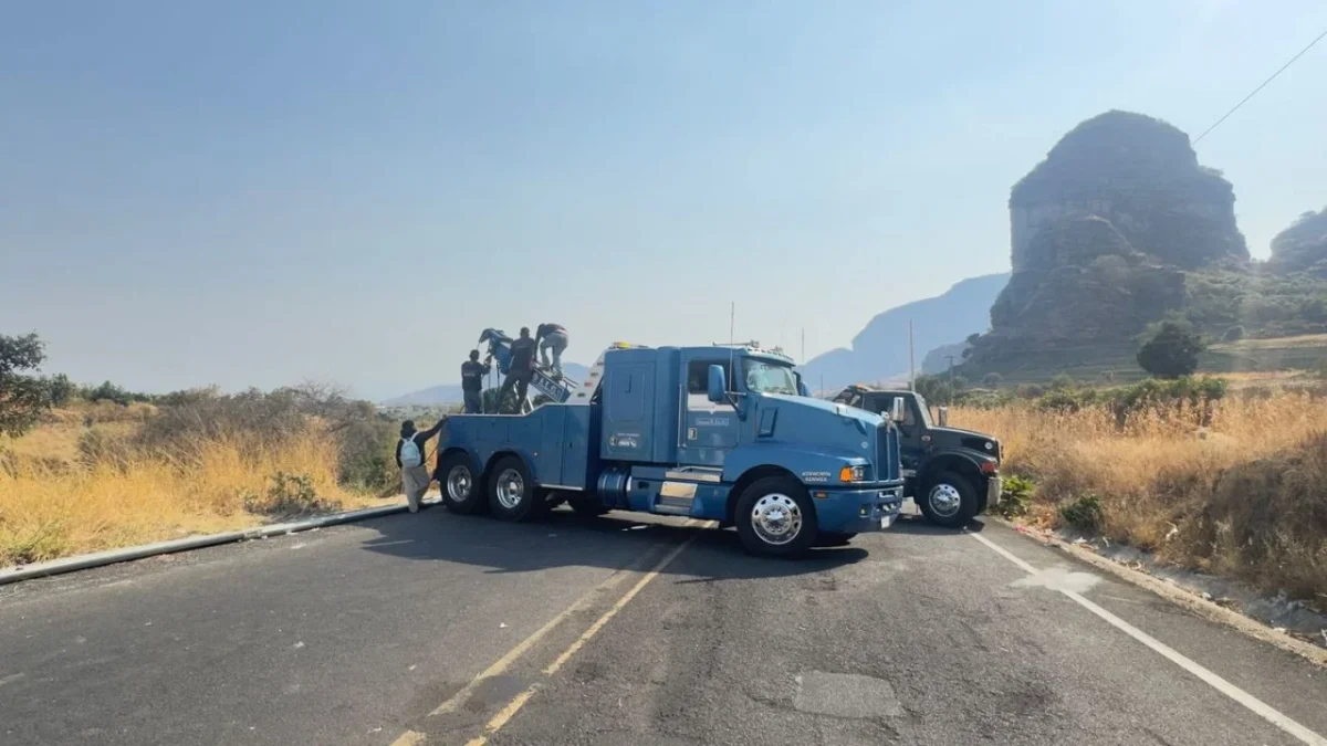 El autobús que sufrió la volcadura en Morelos transportaba a excursionistas desde CDMX hacia un centro turístico en Oaxtepec.