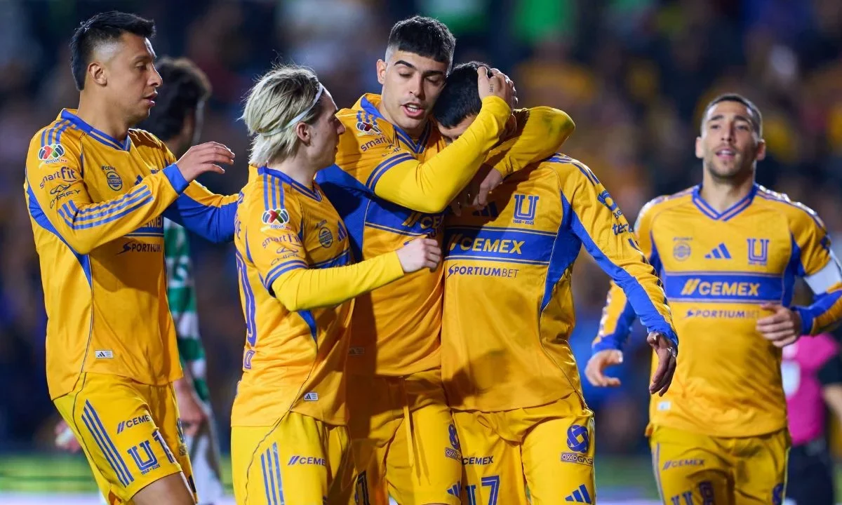 Los Tigres mostraron capacidad de reacción y poder ofensivo para remontar y golear 5-1 en casa al decaído Santos en la jornada 5.