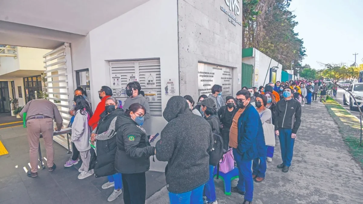 El Gobierno de Puebla anunció una campaña de vacunación tras detectarse un brote de sarampión en el Mercado Hidalgo.