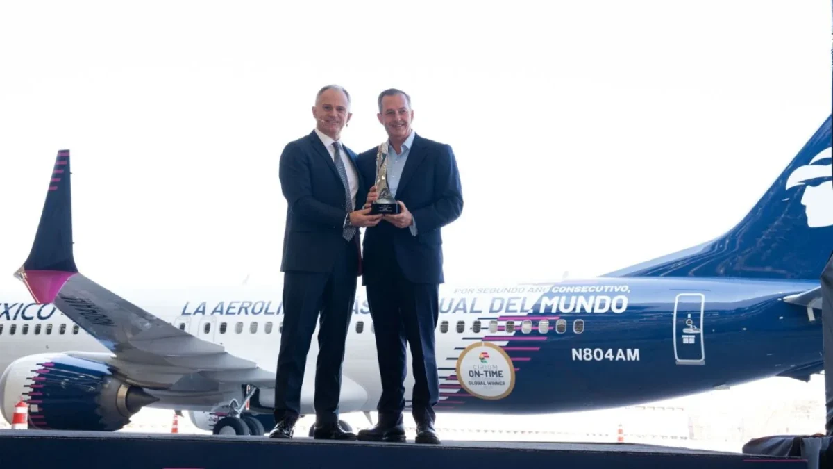 Aeroméxico recibió el premio como la Mejor Aerolínea Global de Norteamérica 2026, otorgado por la Airline Passenger Experience Association