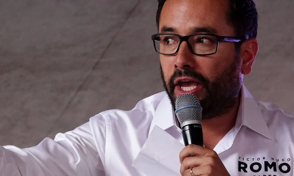 , Víctor Hugo Romo, presentó en el Congreso de la Ciudad de México una iniciativa para fortalecer la coordinación metropolitana en la capital.