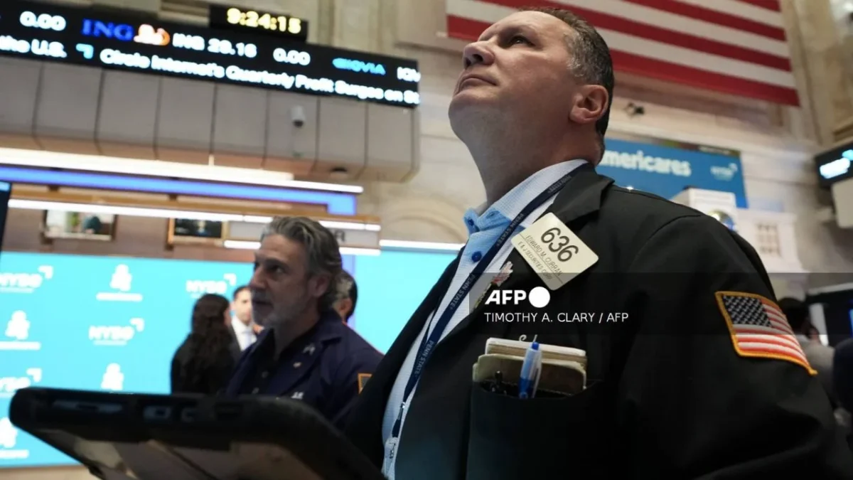 Wall Street terminó en rojo este viernes, ante los temores causados por la IA sobre un telón de fondo de inflación persistente.