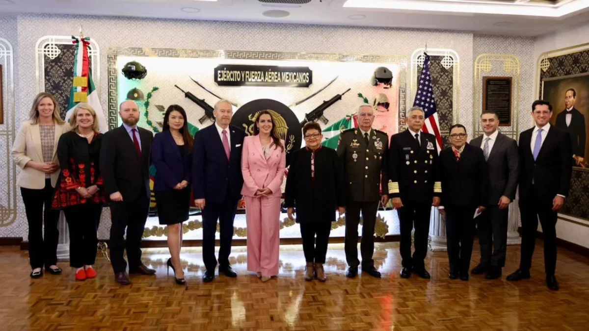 El Gabinete de Seguridad de México y la Zar Antidrogas de EU, Sara Carter, sostuvieron una reunión en Palacio Nacional.