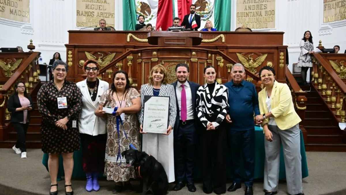 Congreso CDMX reconoce labor en defensa de los animales