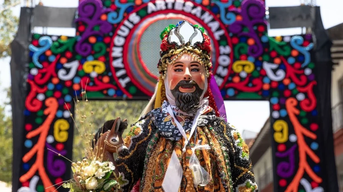 Da inicio el tianguis turístico de Uruapan