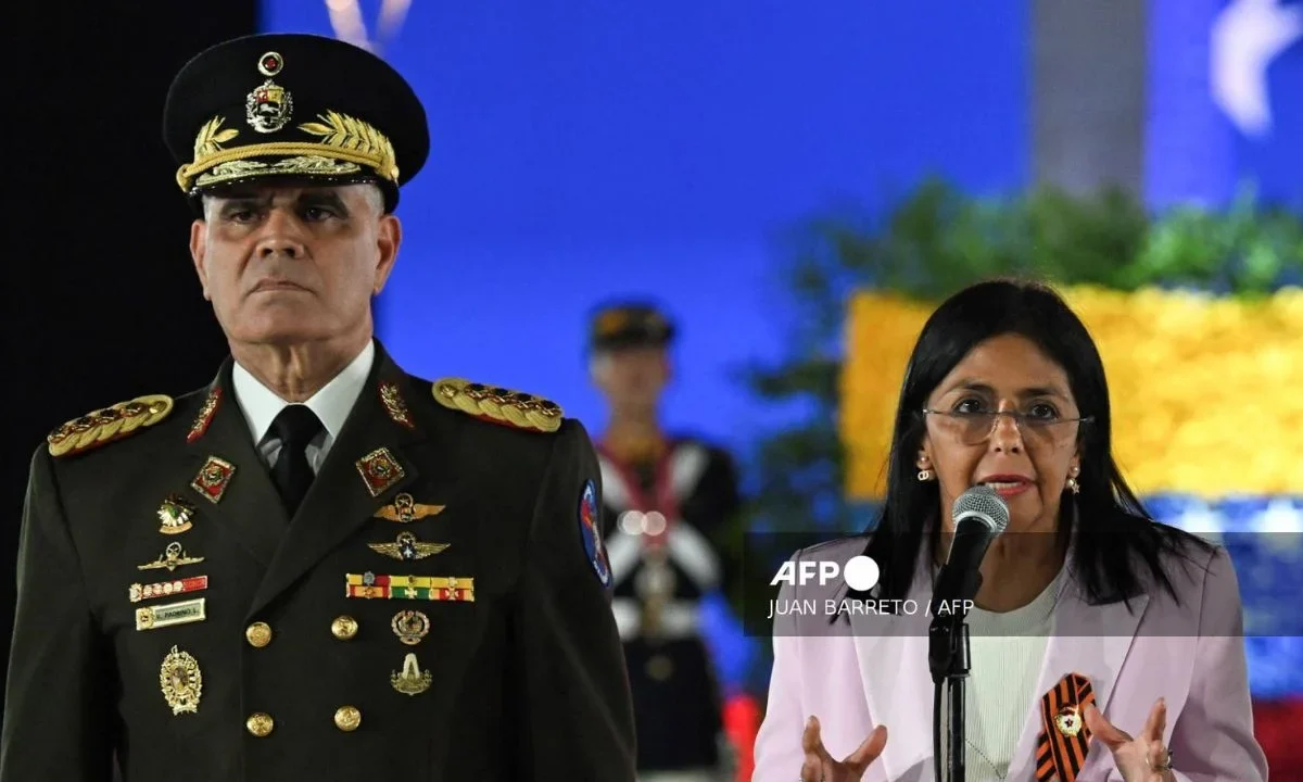 Delcy Rodríguez destituye a Vladimir Padrino, fiel ministro de Defensa de Maduro