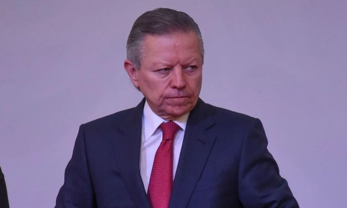 Germán Martínez pide quitar pensión dorada a Arturo Zaldívar