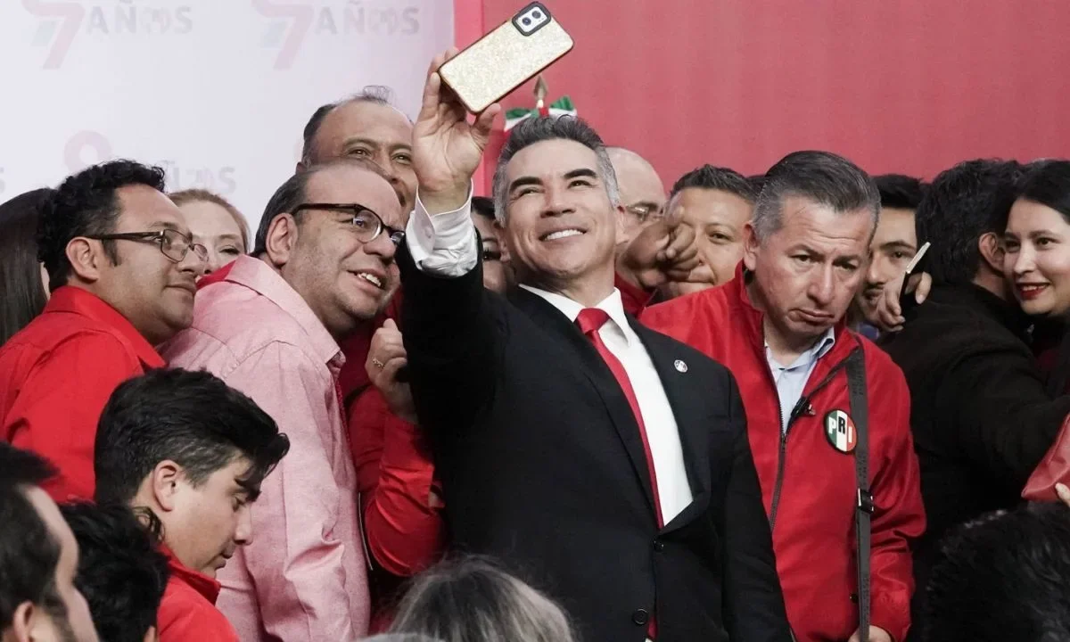 PRI anuncia a los 'Defensores de México', están listos para competir solos