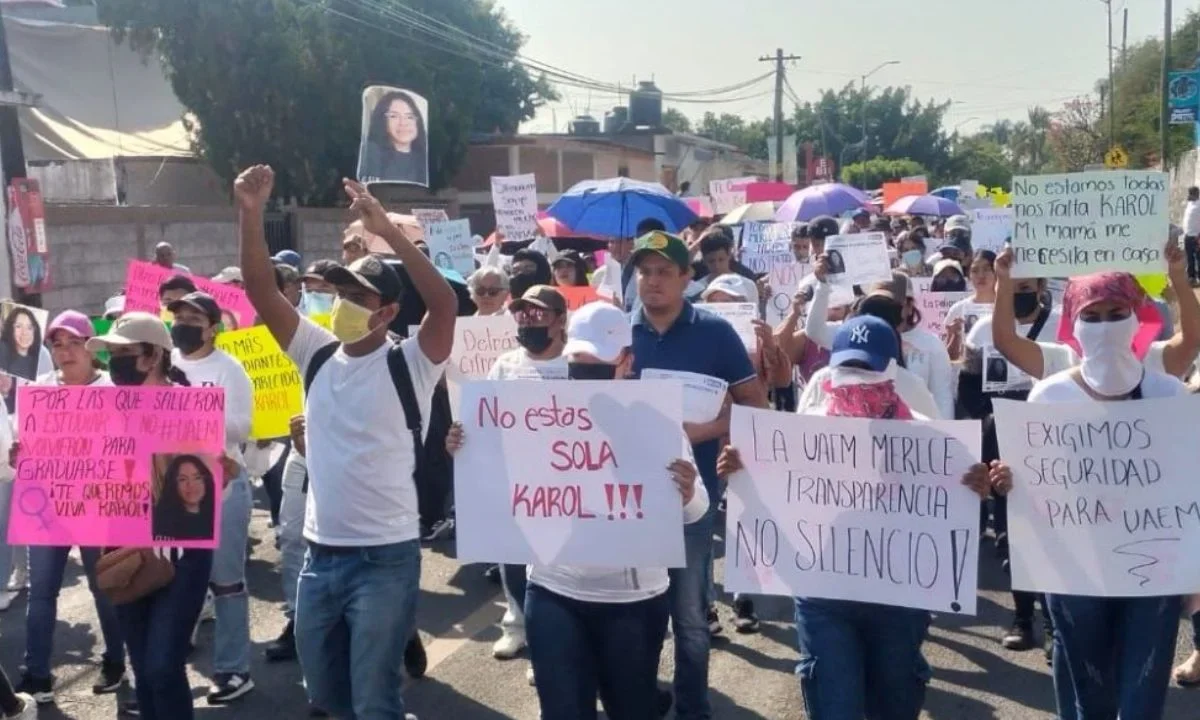 Por la desaparición de otra alumna de la UAEM cierran la vía Alpuyeca-Grutas