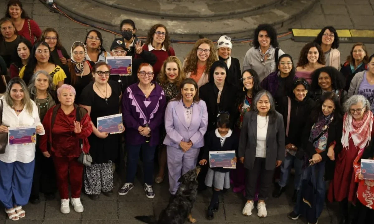 Propone Brugada fondo económico de apoyo a mujeres artistas