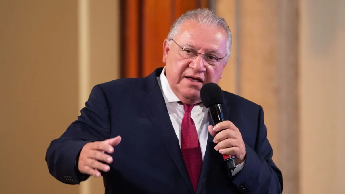 Muestra Marín Mollinedo interés por buscar candidatura de Morena a Quintana Roo