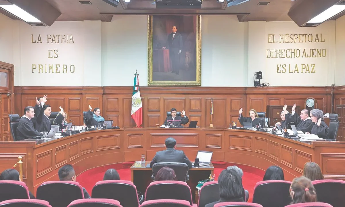 SCJN cancela becas, pero financia eventos sindicales