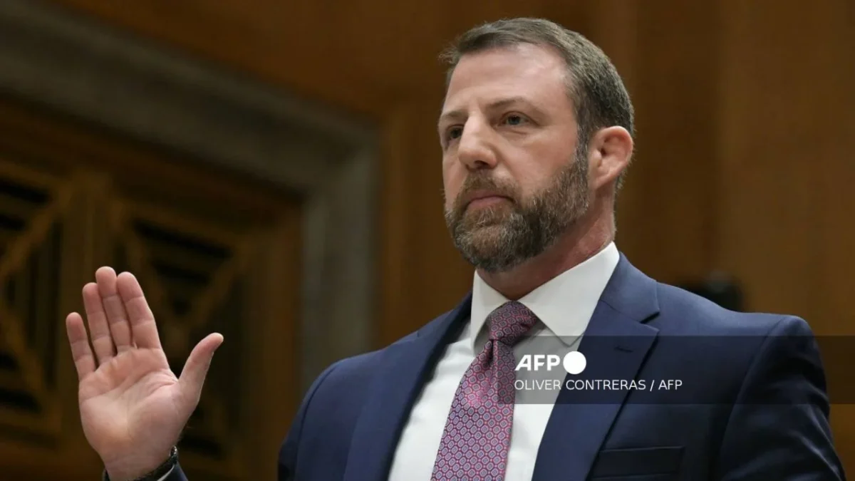 Senado de EU confima la nominación de Markwayne Mullin como titular del DHS