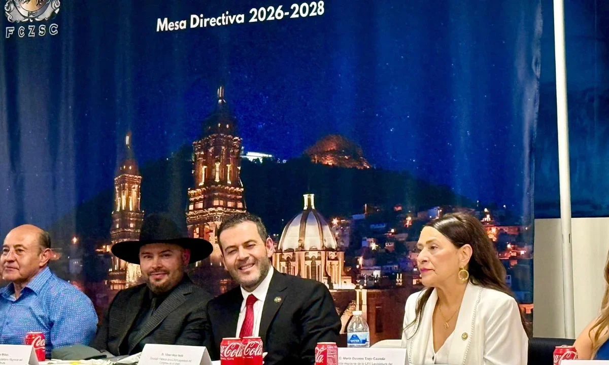Ulises Mejía impulsa a la gente de Zacatecas en EU