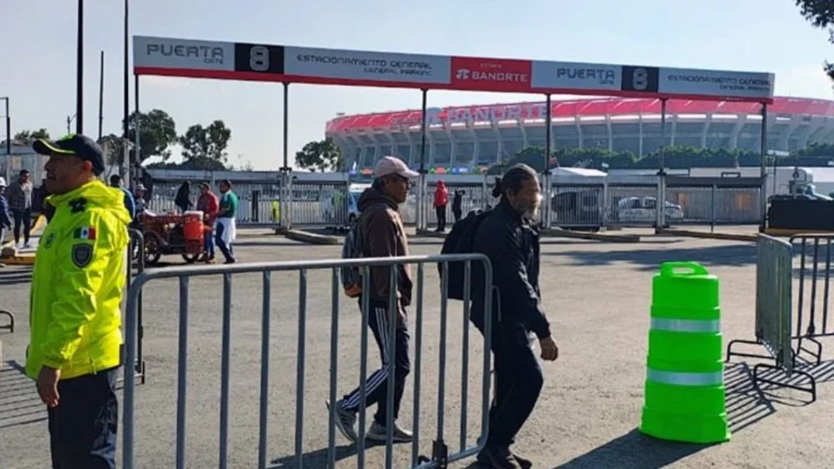 Autoridades capitalinas habilitan accesos peatonales y despliegan operativo de seguridad en el Estadio Ciudad de México y el Zócalo para la inauguración.