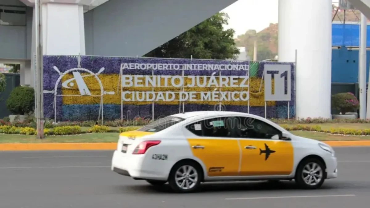 Autoridades del Grupo Aeroportuario Marina sostuvieron una reunión con las agrupaciones de taxis que operan en el AICM para informar sobre nuevas disposiciones en el servicio de transporte terrestre.