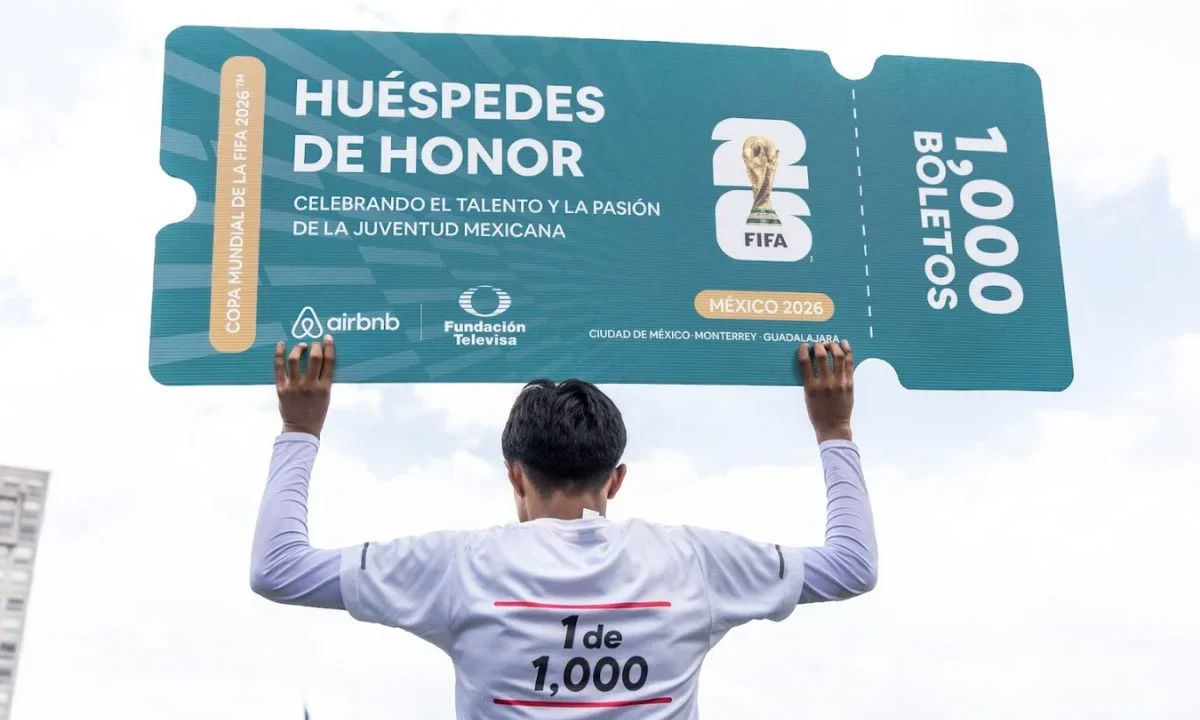 La plataforma de renta de viviendas Airbnb donará mil boletos para el Mundial de Futbol 2026 en comunidades vulnerables de México.