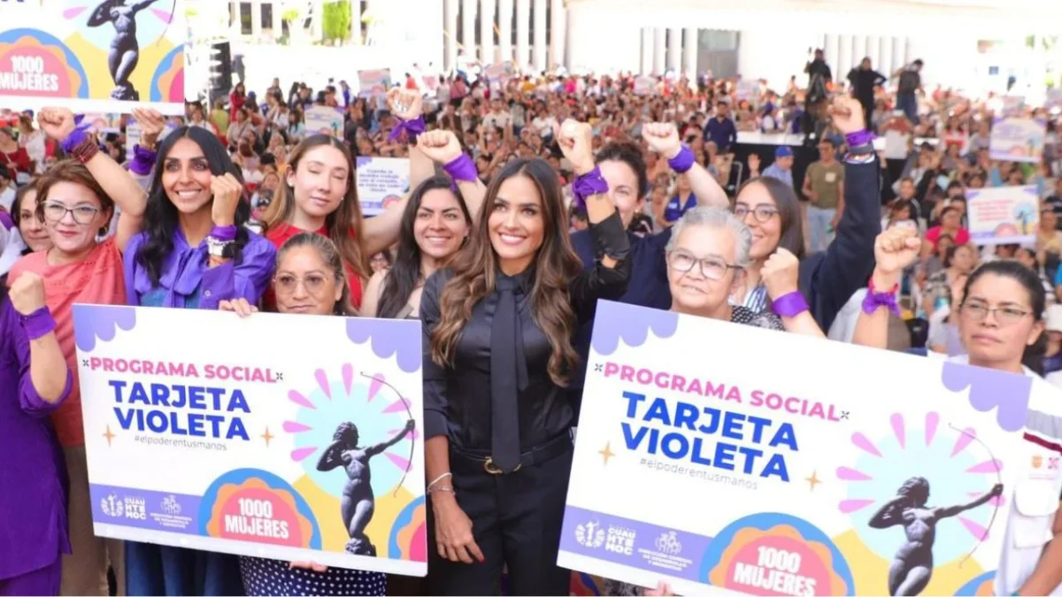 La Tarjeta Violeta otorgará hasta 15 mil pesos anuales a mil mujeres en la Alcaldía Cuauhtémoc, informó Alessandra Rojo de la Vega.